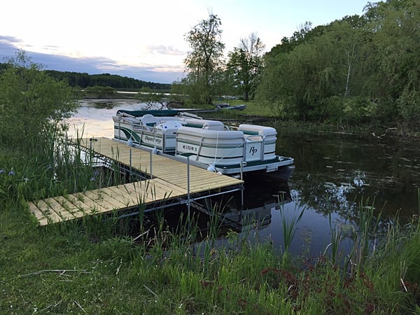 Lakefront-dock